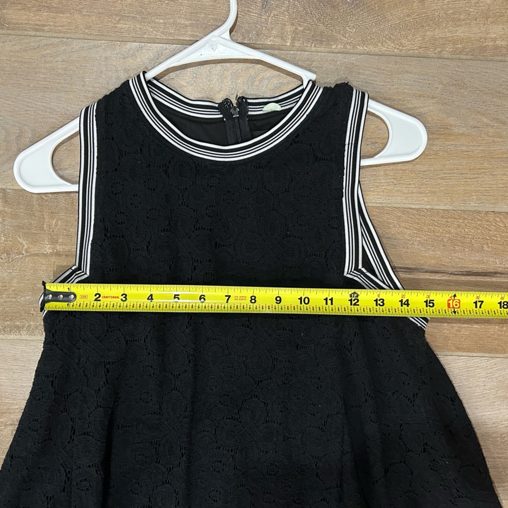 Project RUNWAY Black Lace Tank Top - Picture 3 of 4